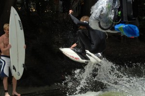 Quirin Stamminger eisbach river surfing Keep Surfing Dreh