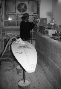 Dee Dee Wallauer River Surfboard Shaper_Werkstatt_1994