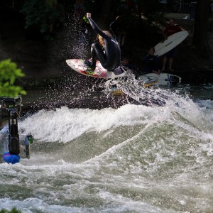 Quirin Stamminger Eisbach münchen river surfer Keep Surfing Dreh