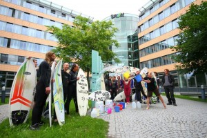 River Surfer Demo für Rettung der Floßlände